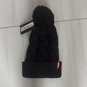 Brand new 80eighty Black Cable Knit Beanie
